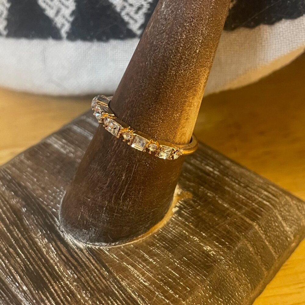 Capsule Vintage Inspired Statement Ring Size 8 - image 3